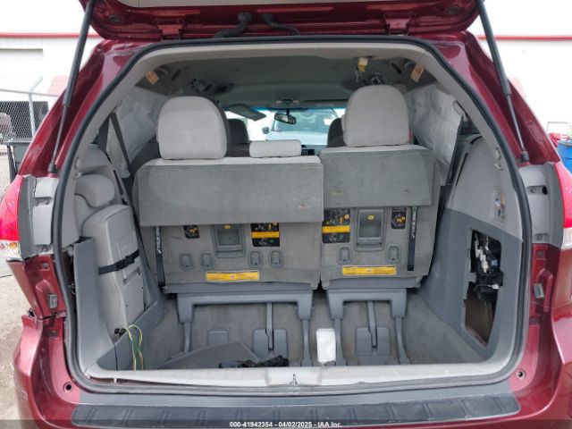 5TDKK3DC4ES462090 Toyota Sienna Le V6 8 Passenger