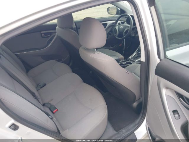 5NPDH4AE3EH494618 Hyundai ELANTRA SE