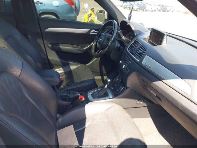 Audi Q3 2.0t Premium Plus 2016 WA1EFCFS1GR016996 Image 5