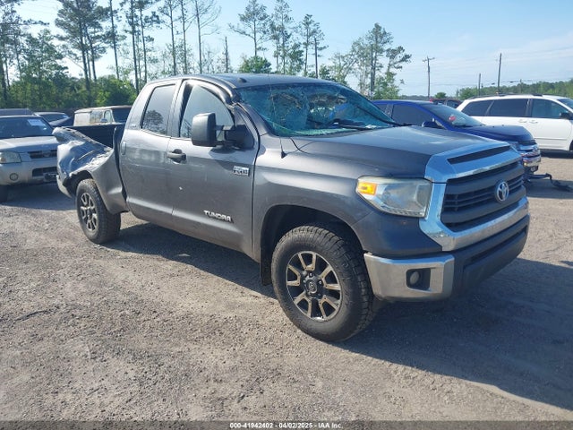5TFUW5F1XEX351784 Toyota Tundra Sr5 5.7l V8