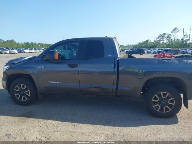5TFUW5F1XEX351784 Toyota Tundra Sr5 5.7l V8