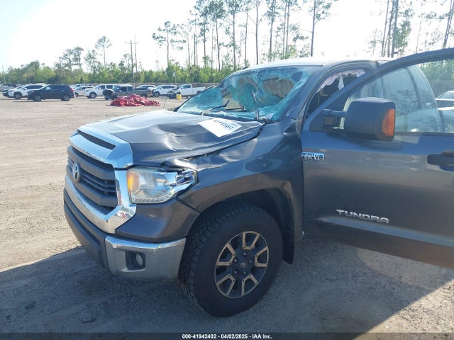 5TFUW5F1XEX351784 Toyota Tundra Sr5 5.7l V8
