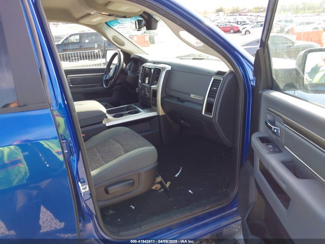 3C6RR7LG3JG240825 RAM 1500 Big Horn  4x4 5'7 Box