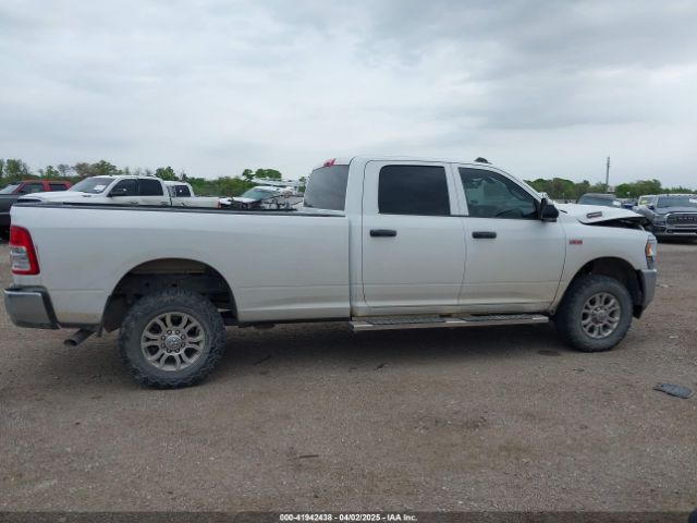 3C6UR5HJ9KG676972 RAM 2500 Tradesman  4x4 8' Box