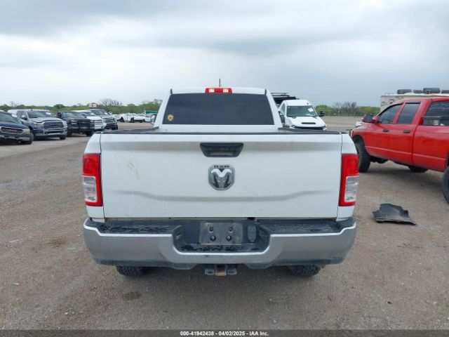 3C6UR5HJ9KG676972 RAM 2500 Tradesman  4x4 8' Box