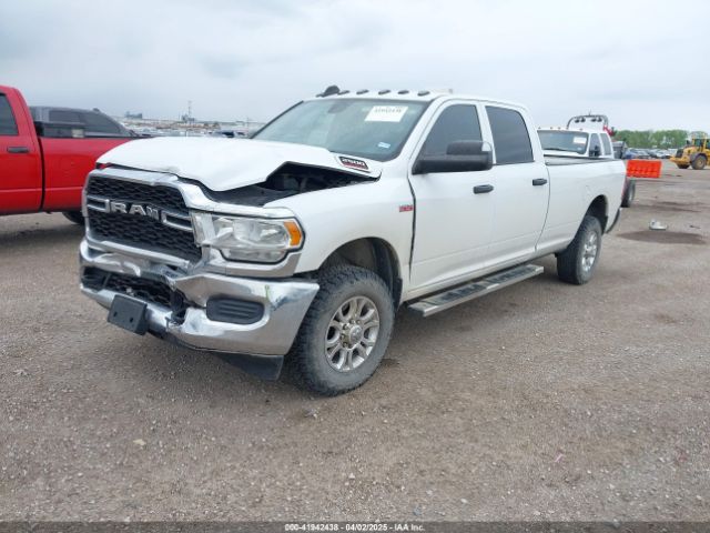 3C6UR5HJ9KG676972 RAM 2500 Tradesman  4x4 8' Box