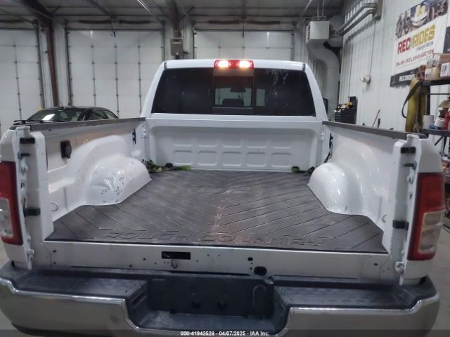 3C6UR5CL3RG102516 RAM 2500 Tradesman  4x4 6'4 Box