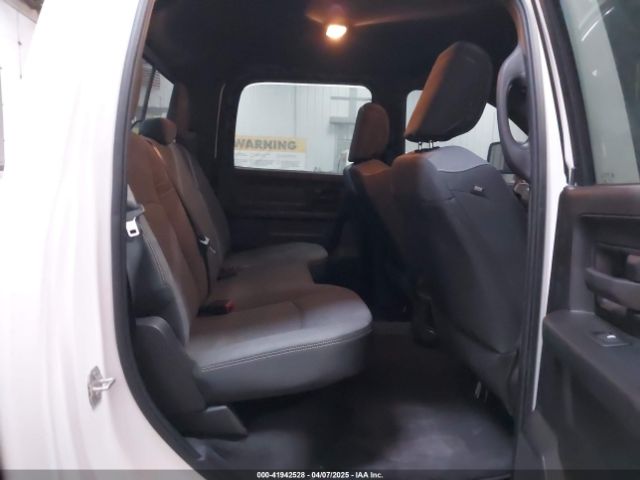 3C6UR5CL3RG102516 RAM 2500 Tradesman  4x4 6'4 Box