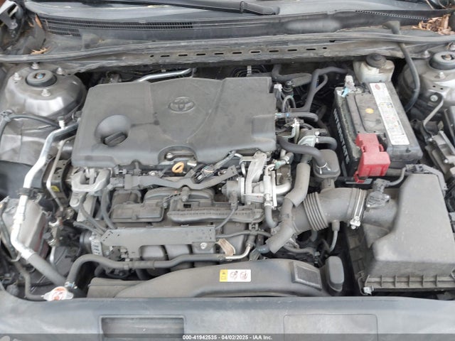 4T1B11HK0JU109548 Toyota CAMRY SE