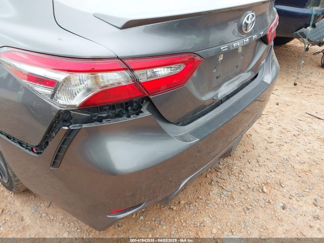 4T1B11HK0JU109548 Toyota CAMRY SE