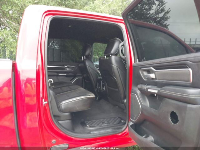 1C6SRFJT7KN605883 RAM 1500 Laramie  4x4 5'7 Box