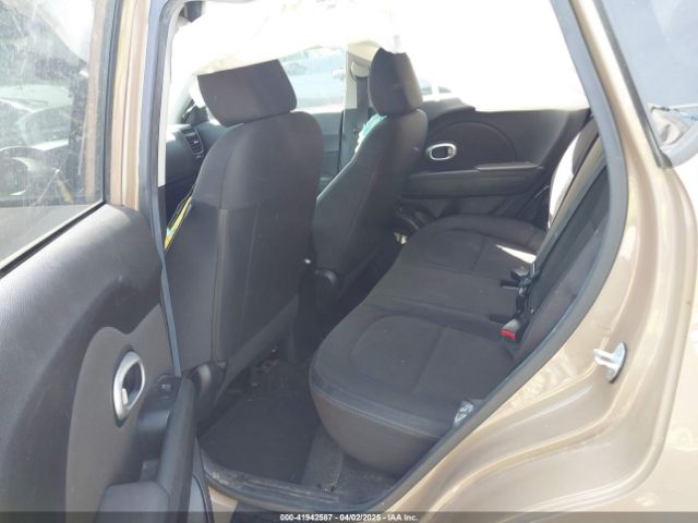 KNDJN2A21F7177612 KIA Soul