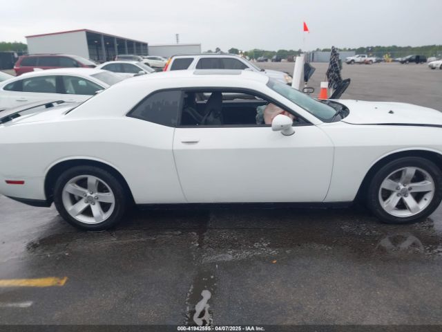 2C3CDYAG5EH258498 Dodge Challenger Sxt
