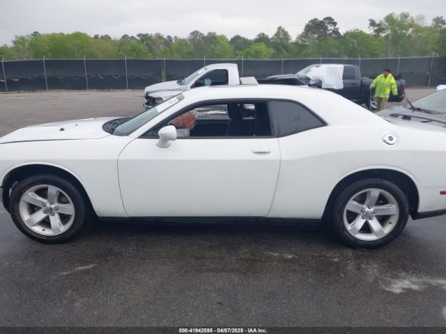 2C3CDYAG5EH258498 Dodge Challenger Sxt