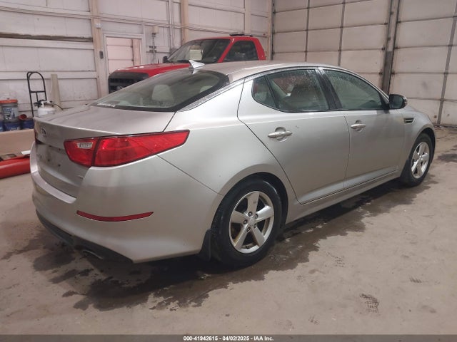 KNAGM4A7XF5557951 KIA Optima Lx