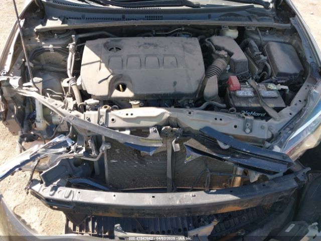 5YFBURHE3HP627021 Toyota COROLLA LE