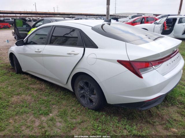 2022 HYUNDAI ELANTRA 5NPLM4AG6NH072836 Photo 2