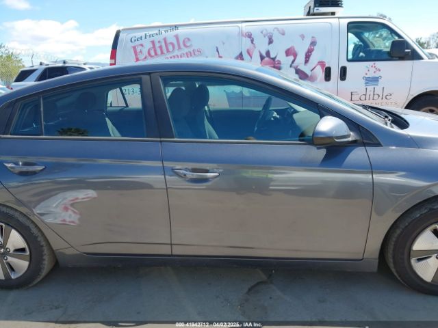 KMHC65LC4KU162428 Hyundai Ioniq Hybrid Blue