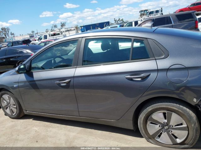 KMHC65LC4KU162428 Hyundai Ioniq Hybrid Blue