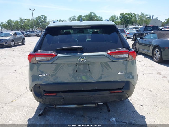 2T3W1RFV2MW146139 Toyota Rav4 Xle