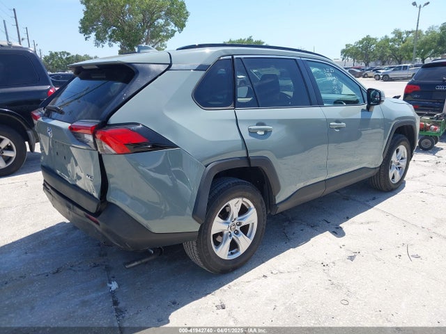 2T3W1RFV2MW146139 Toyota Rav4 Xle