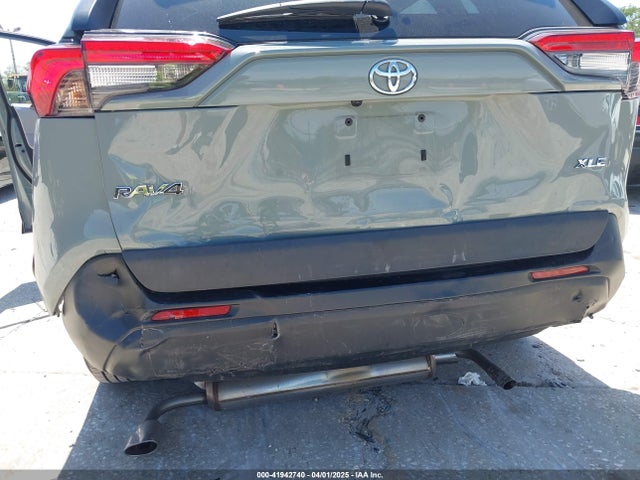 2T3W1RFV2MW146139 Toyota Rav4 Xle
