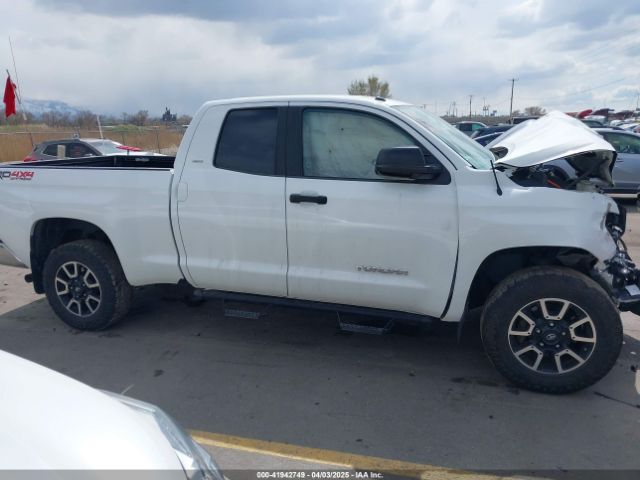 5TFUM5F10EX054285 Toyota Tundra Sr 4.6l V8