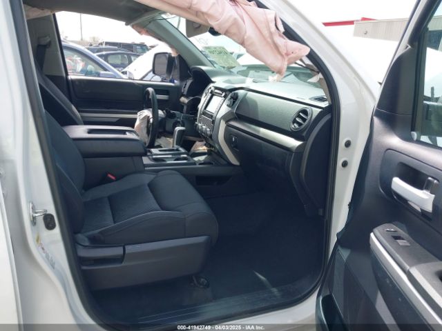 5TFUM5F10EX054285 Toyota Tundra Sr 4.6l V8