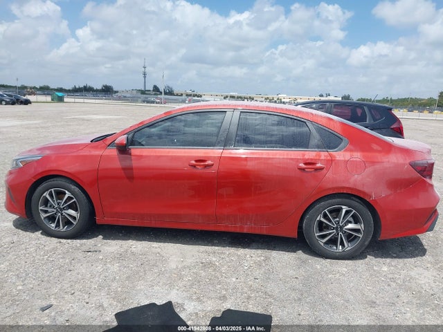 3KPF24AD2PE509392 KIA Forte Lxs