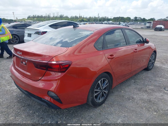 3KPF24AD2PE509392 KIA Forte Lxs