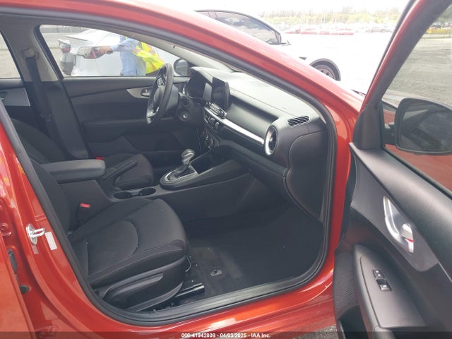 3KPF24AD2PE509392 KIA Forte Lxs
