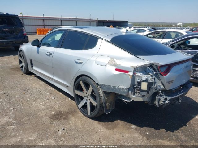 2018 KIA STINGER KNAE55LC5J6020525 Photo 2