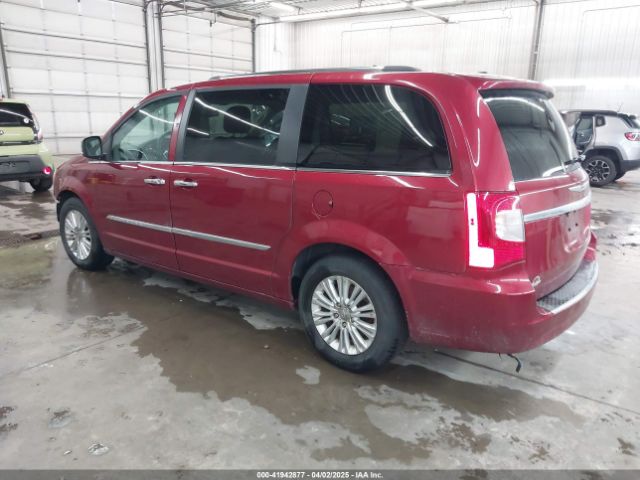 2C4RC1GG2ER453993 Chrysler Town & Country Limited