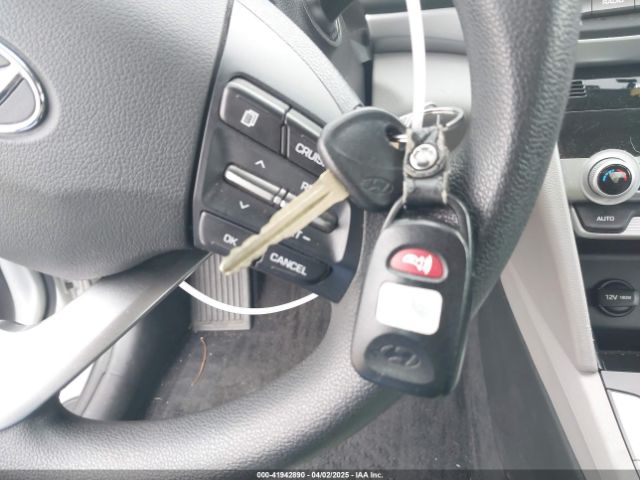 5NPD84LF1LH509734 Hyundai ELANTRA SEL