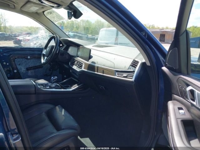 5UXCW2C56KL083870 BMW X7 Xdrive40i