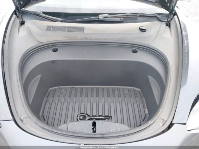 5YJ3E1EB8NF201023 Tesla Model 3 Long Range Dual Motor All-wheel Drive