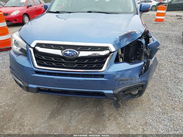 JF2SJAWC1HH443799 Subaru Forester 2.5i Touring