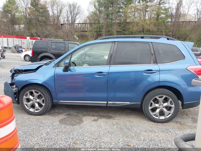 JF2SJAWC1HH443799 Subaru Forester 2.5i Touring