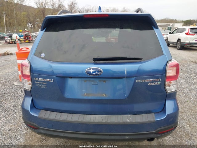 JF2SJAWC1HH443799 Subaru Forester 2.5i Touring