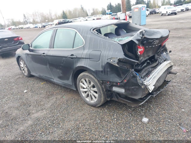 4T1B11HK6JU057181 Toyota CAMRY LE