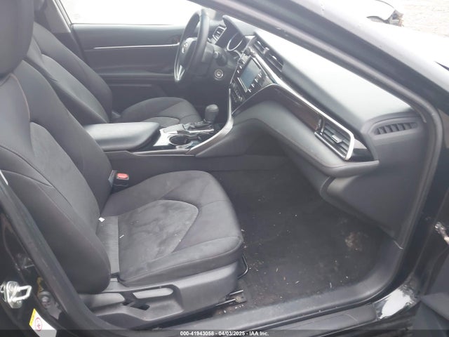 4T1B11HK6JU057181 Toyota CAMRY LE