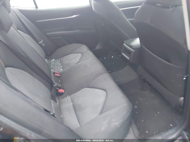 4T1B11HK6JU057181 Toyota CAMRY LE