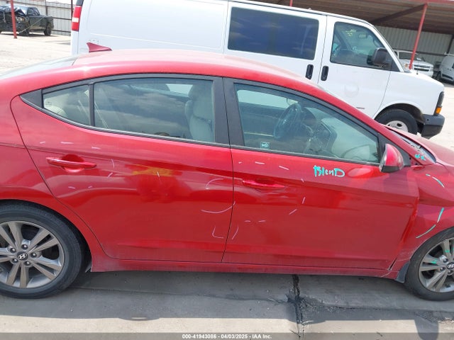 KMHD84LF9HU424259 Hyundai ELANTRA SE