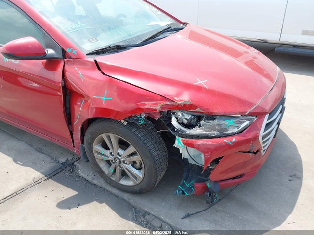 KMHD84LF9HU424259 Hyundai ELANTRA SE