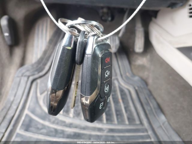 3LN6L2J9XGR606387 Lincoln MKZ