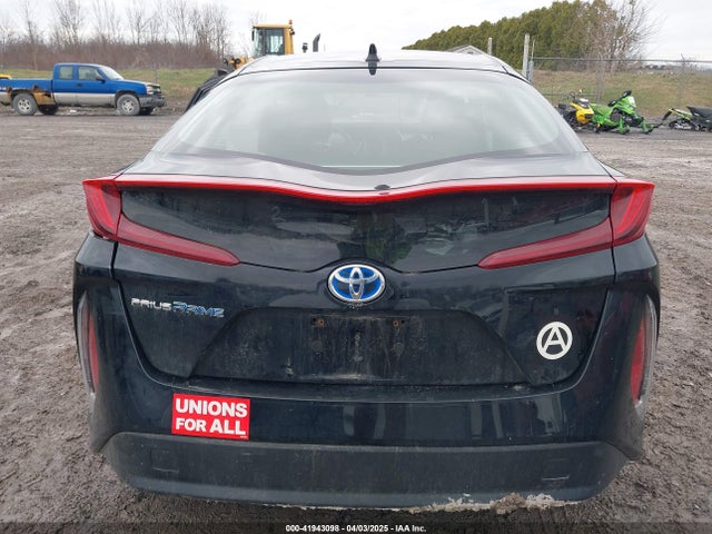 JTDKAMFP2M3165859 Toyota Prius Prime Le