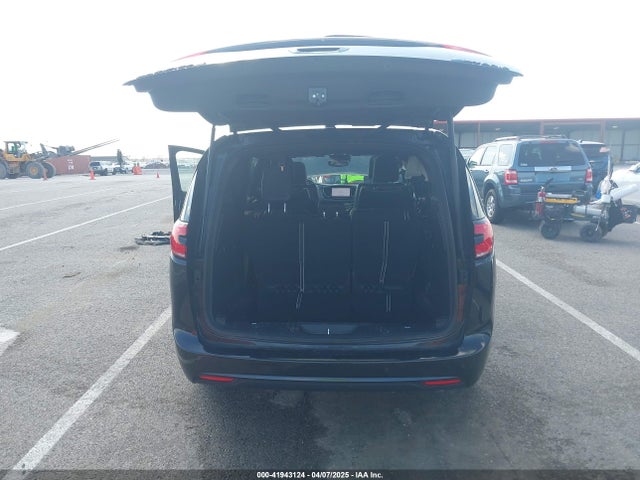 2C4RC1S74NR101568 Chrysler Pacifica Hybrid Limited