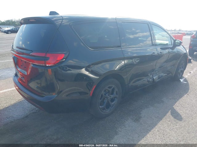 2C4RC1S74NR101568 Chrysler Pacifica Hybrid Limited