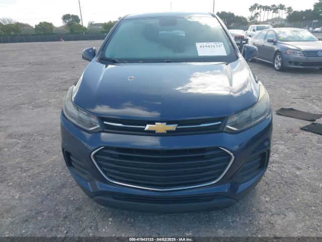 3GNCJKSB4JL377396 Chevrolet TRAX LS