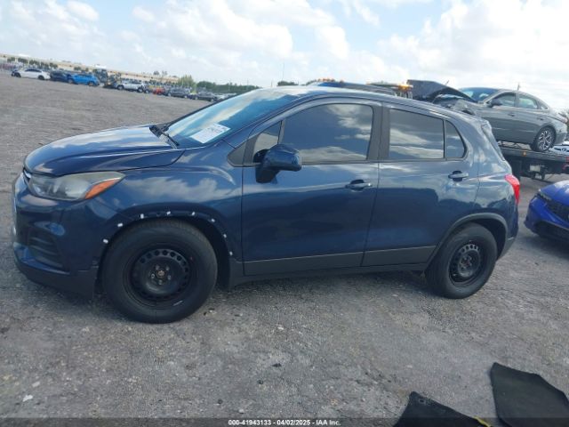 3GNCJKSB4JL377396 Chevrolet TRAX LS
